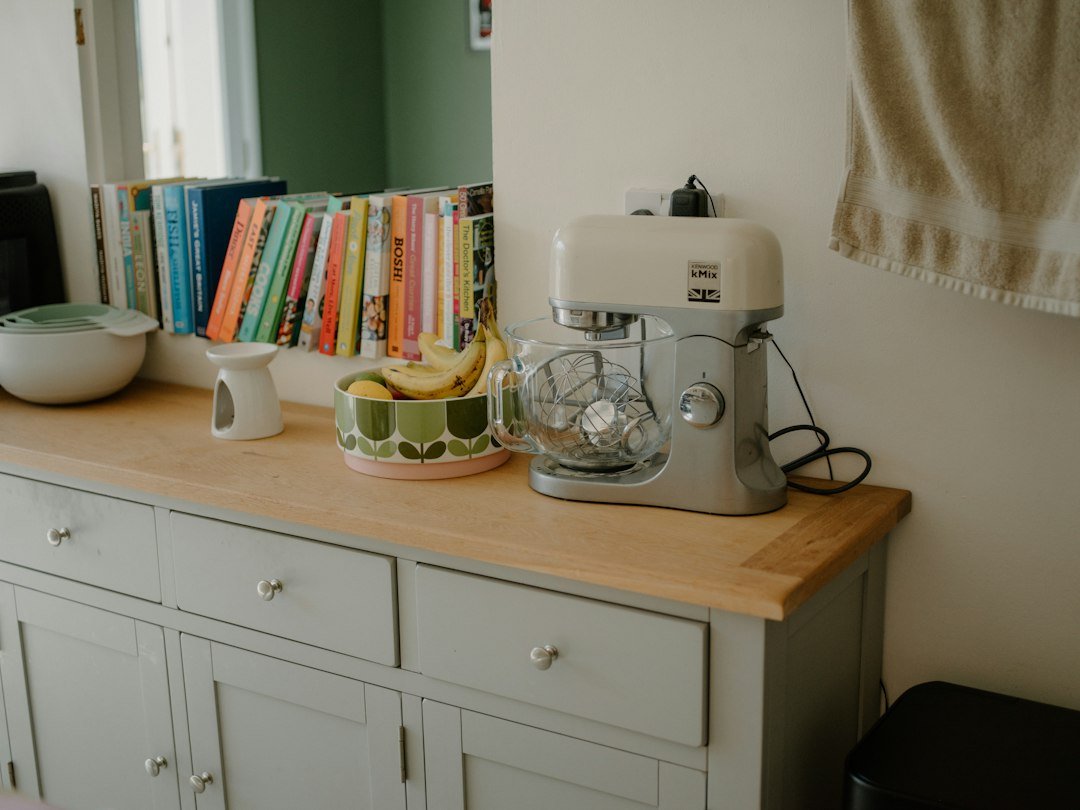 Food Processor vs. Blender: Which Kitchen Appliance Do You Really Need?