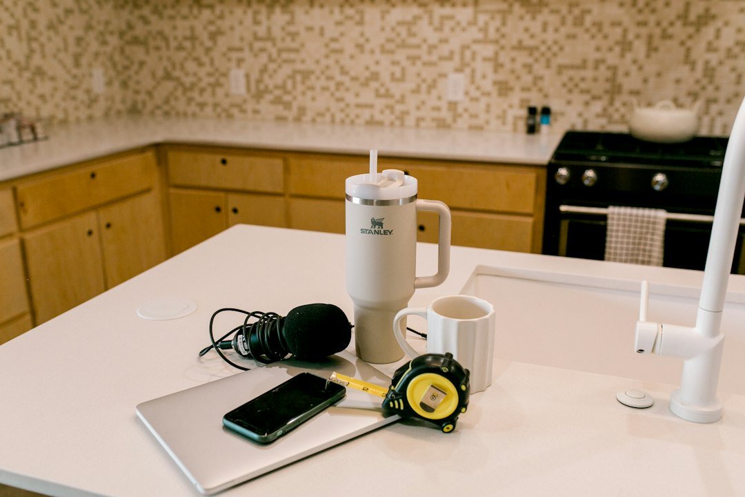 10 Creative Ways to Organize Coffee Mugs and Espresso Accessories